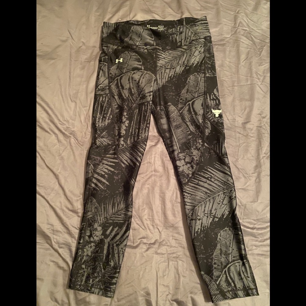 NEW Underarmour large womens limited edition pants